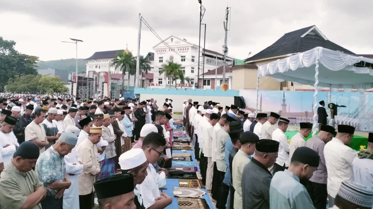 Ribuan Warga Muslim Ambon Shalat Ied  1 Syawal 1447 Hijriah di Lapangan Merdeka