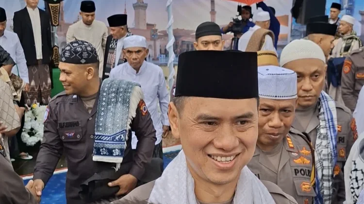 Jadi Khatib Salat Ied di Ambon, Kapolda Maluku Ajak Warga Rawat Perdamaian