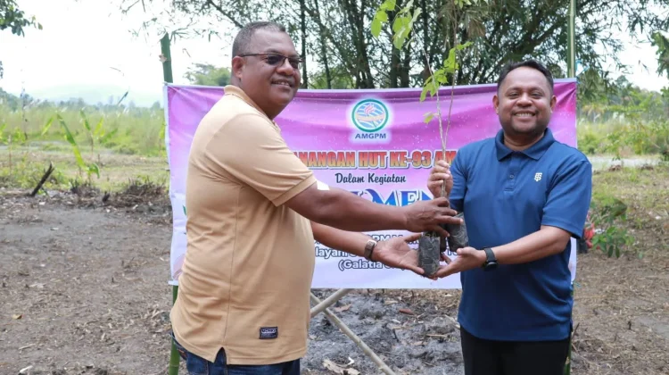 Wabup Maluku Tengah, Pimpin Gerakan Tanam Pohon di HUT ke-93 AMGPM