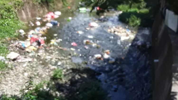 Kali Waesala Waiheru Ambon Kini Jadi Tempat Pembuangan Sampah