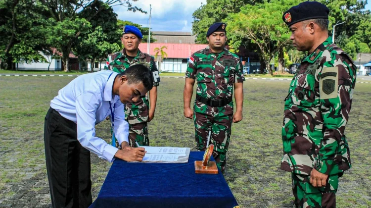 Ratusan Casis TNI AL di Ambon Tandatangani Pakta Integritas