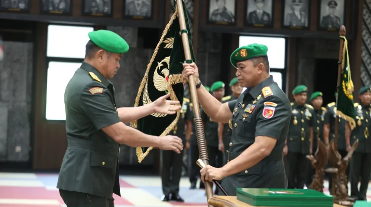 Mayjen TNI Doddy Triwinarto Resmi Pimpin Kodam XV/Pattimura