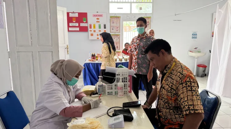Pemasyarakatan Berbakti, Pegawai dan Warga Binaan  Lapas Namlea Sumbang Darah