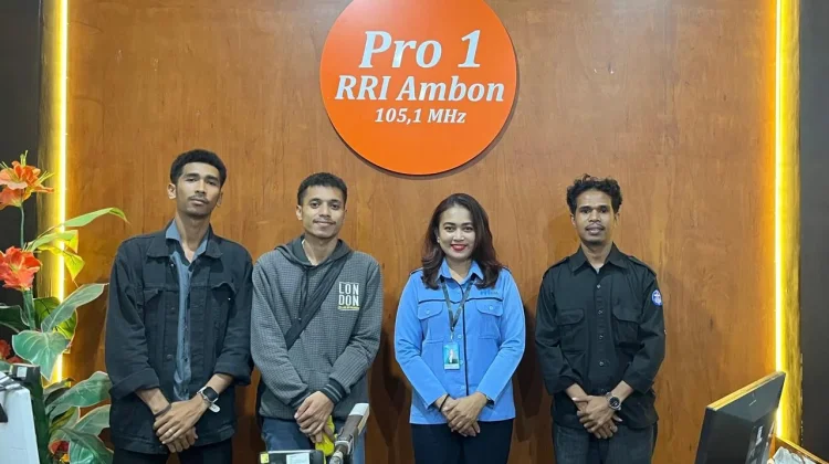 Komunitas Kawan Berpikir Bangun Budaya Literasi Anak Desa di Maluku
