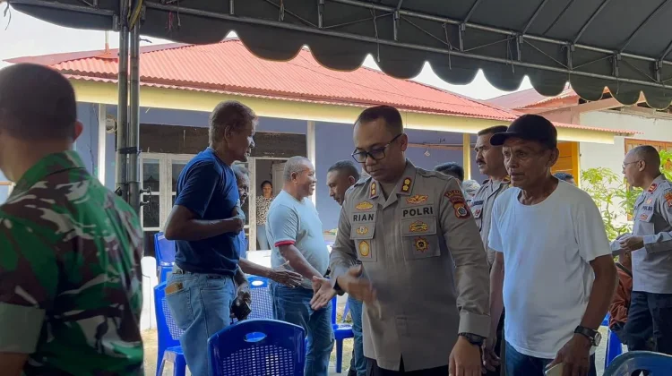 Puluhan Personel Polisi Diterjunkan Kawal Pemakaman Nus Kei