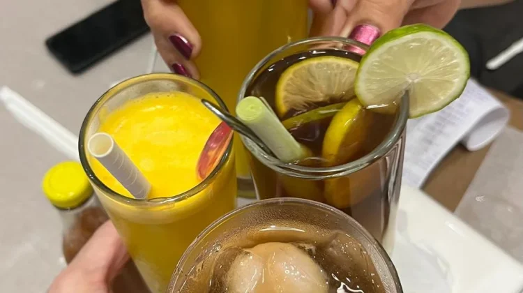 Rutin Minum Air Lemon, ini 7 Manfaat Besarnya untuk Berat Badan hingga Jantung