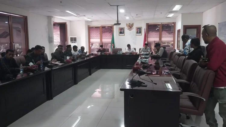 Pendemo Minta Pengusutan Kasus Sianida Tidak Tebang Pilih