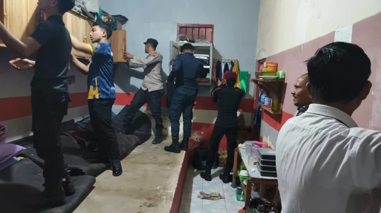 Gandeng Polsek Wahai,Razia Gabungan Berlangsung Kondusif dan Humanis