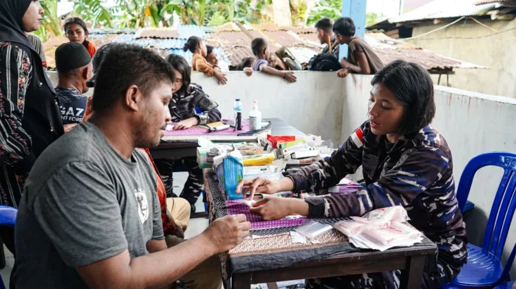 Tim Kodaeral IX & ERB Gelar Layanan Kesehatan Gratis di Pelosok SBT