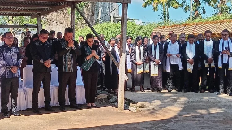 Gubernur Hendrik: Pastori Harus Jadi Pusat Pelayanan dan Konseling Jemaat