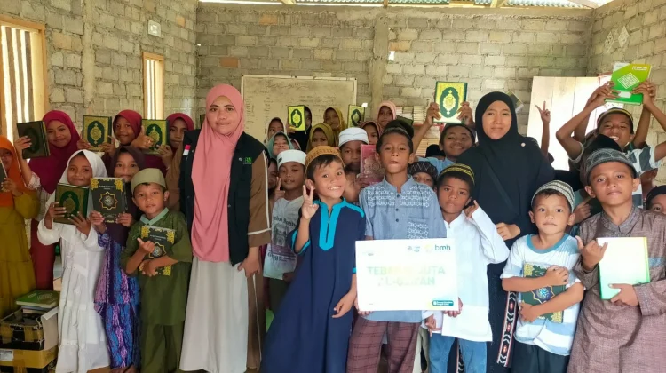 Baitul Maal Hidayatullah Tebar Sejuta Qur'an di Pelosok SBB