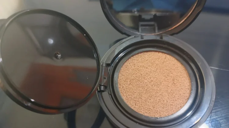 Cushion Wajah Semakin Diminati Pengguna Makeup, Ini Manfaatnya