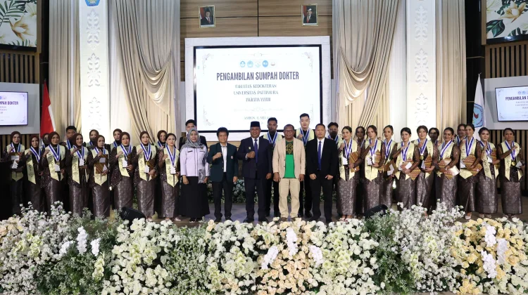Wagub Vanath Ajak Dokter Baru Unpatti Mengabdi di Daerah Terpencil Maluku