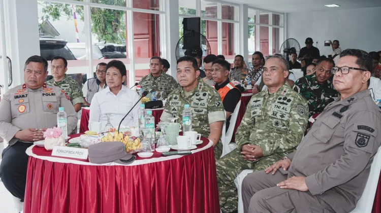 Pangdam Pattimura Ikuti Vicon Peresmian 1.061 Koperasi Merah Putih oleh Presiden