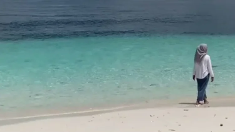 Pulau Molana Jadi Destinasi Wisata Favorit di Saparua