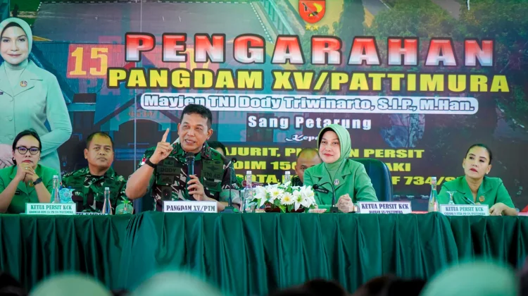 Sapa Prajurit & Persit di Saumlaki, Pangdam XV/Pattimura Tekankan Loyalitas