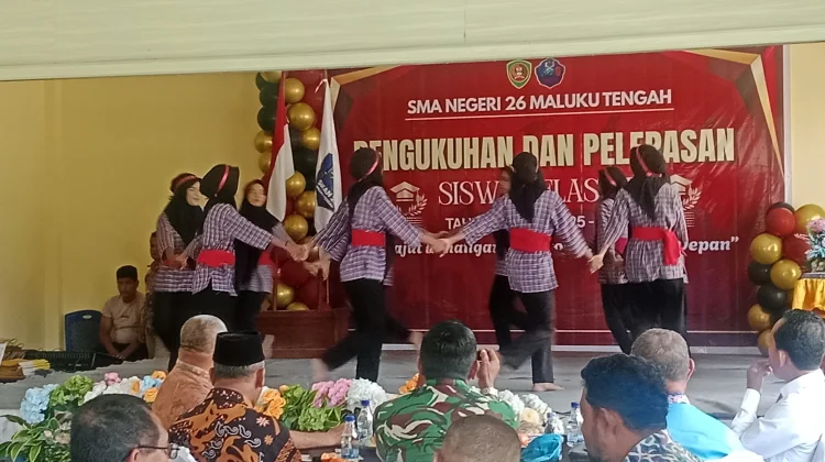 Prosesi Pelepasan Siswa SMA 26 Malteng Berlangsung Meriah