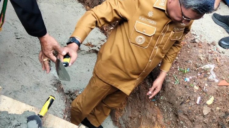 Pesan Walikota Ambon saat Peletakan Batu Penjuru Pastori Jemaat Nazaret