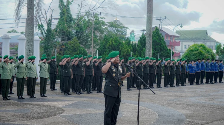 Peringati HUT Kodam XV/Pattimura ke-69, Pangdam Pimpin Ziarah di TMP Kapahaha