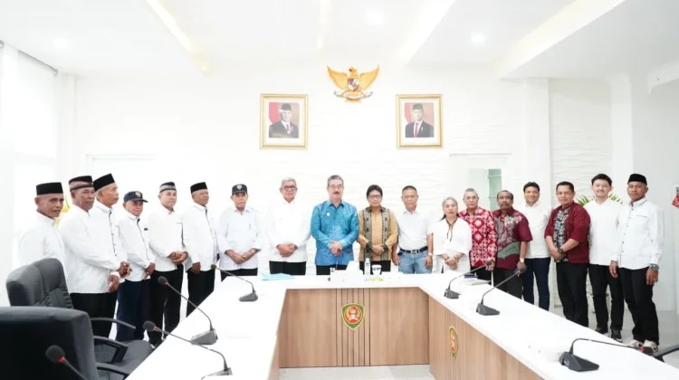Gubernur Maluku Tegaskan Tak Akan Serta-merta Terbitkan Izin Galian C PT Batu Hitam