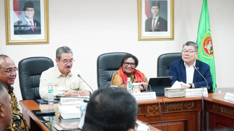 Wamendagri Soroti Realisasi APBD Maluku Baru Capai 11,46 Persen