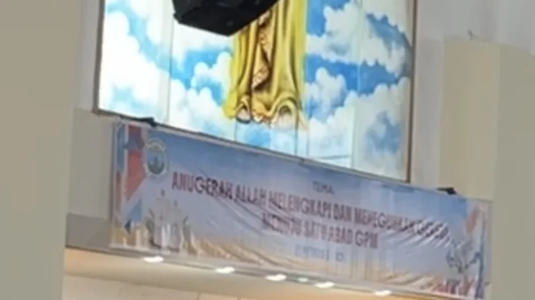 Pendeta Jhon Ruhulessin Ajak Jemaat Merawat Bumi, Waspadai Dosa Ekologis