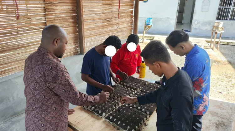 Diseminasi Penerapan Wartelsuspas dan Budidaya Pakcoi di Lapas Geser