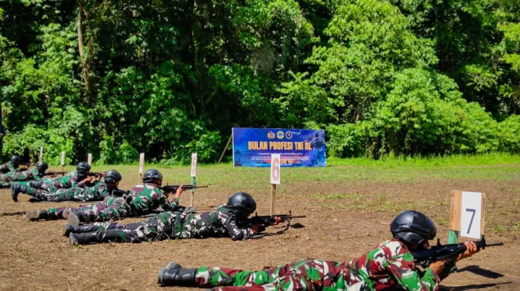Asah Kemampuan Tempur, Puluhan Personel Kodaeral IX Jalani Latihan Menembak