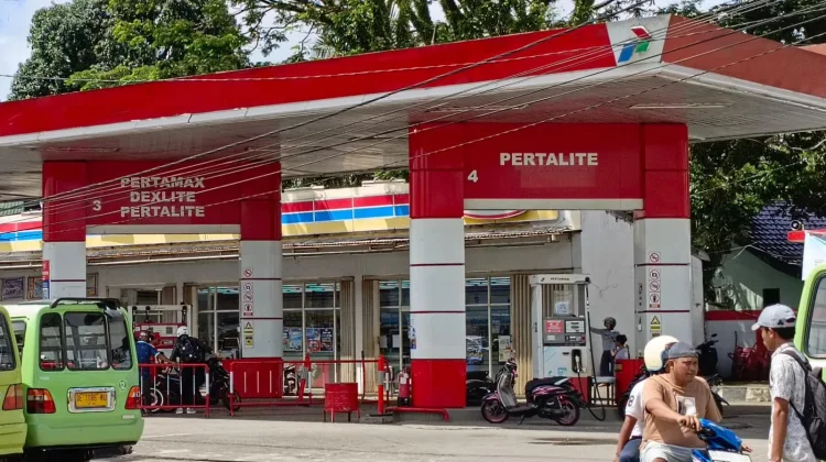 Warga Keluhkan Kenaikan Harga Pertamax, Langsung Naik Hampir Rp4.000 per Liter