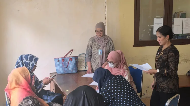 Usaha Mikro dan Kecil SBT Raih Status Badan Hukum