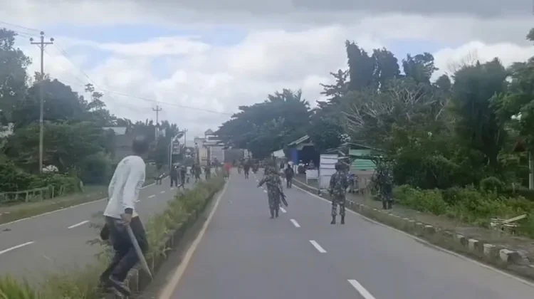 Ketegangan Antar Warga di SBB Kembali Terjadi, Aparat Keluarkan Tembakan