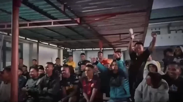 Semarak Piala Dunia 2026 Perkuat Kemanunggalan TNI-Rakyat di Pulau Moa