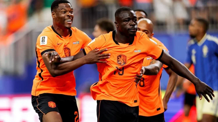 Belanda Tampil Perkasa, Hancurkan Swedia 5-1 di Houston