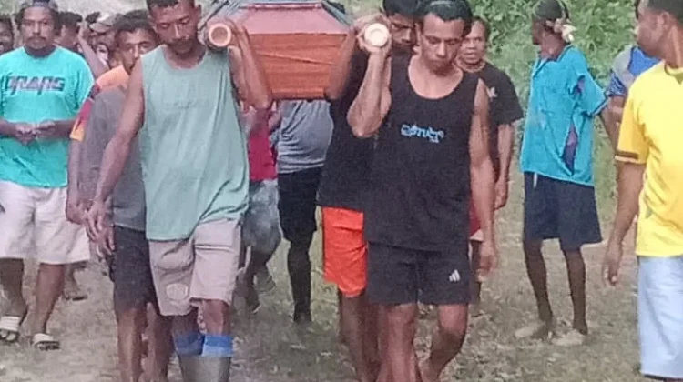 Jenazah Nenek 70 Tahun di SBB Digotong 4 Kilometer, akibat Akses Jalan Rusak Parah