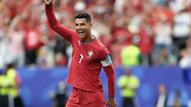 CR7 Belum Habis! Portugal Bantai  Uzbekistan 5 Gol, Amankan Puncak Klasemen