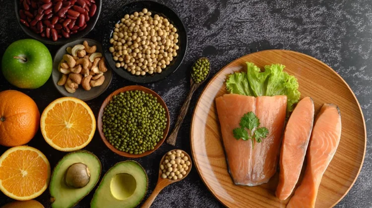 Kumpulan Makanan yang Dapat Membantu Atasi Rambut Rontok