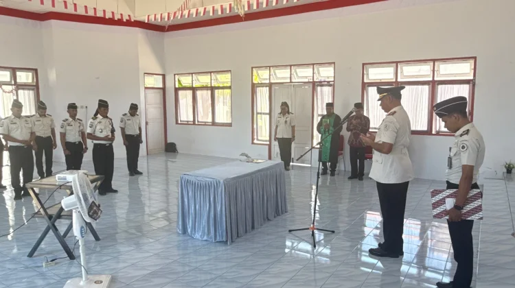 Perkuat Organisasi, Kalapas Namlea Lantik  Dua Pejabat Eselon V