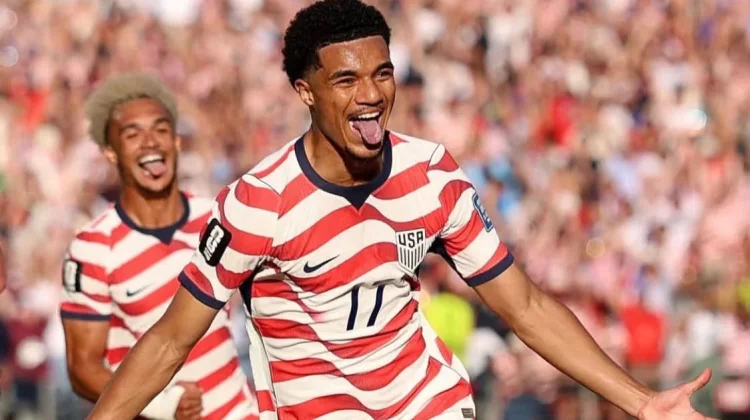 Sepuluh Pemain Amerika Serikat di Stadium Santa Clara Tekuk Bosnia-Herzegovina 2-0