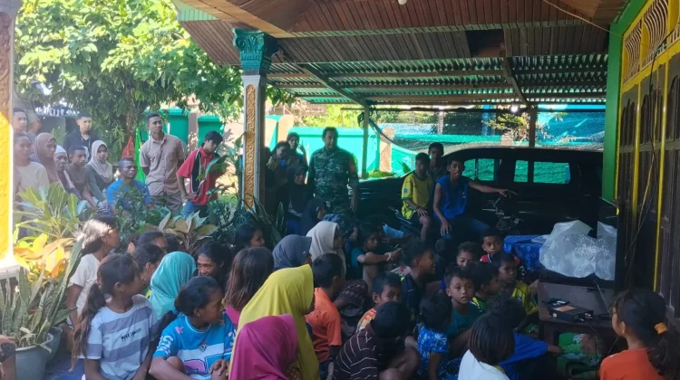 Antusias Warga SBB Nobar Piala Dunia 2026 Bersama Koramil Piru dan Taniwel