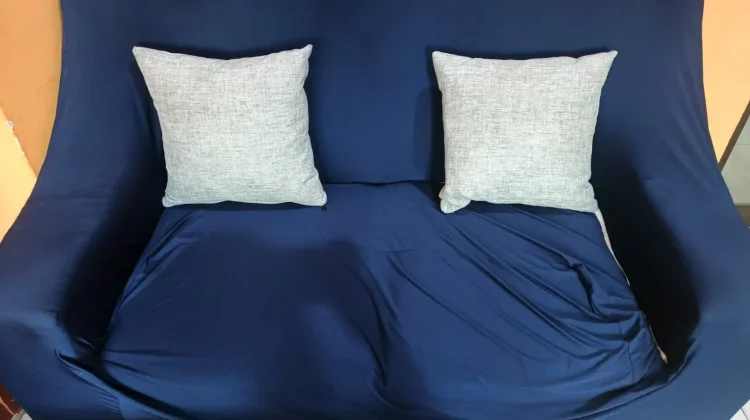 Manfaat Bantal Sofa, Duduk Terasa Lebih Nyaman