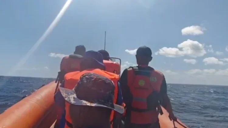 Longboat Tenggelam di Laut Tanimbar, 13 Penumpang Selamat, Satu Tewas