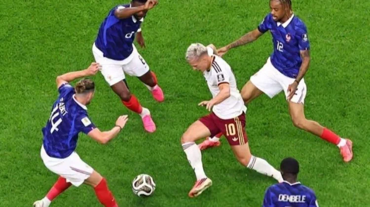 Tiki-Taka Barcelona "Senjata Nuklir" Spanyol Melibas Raksasa Sepakbola