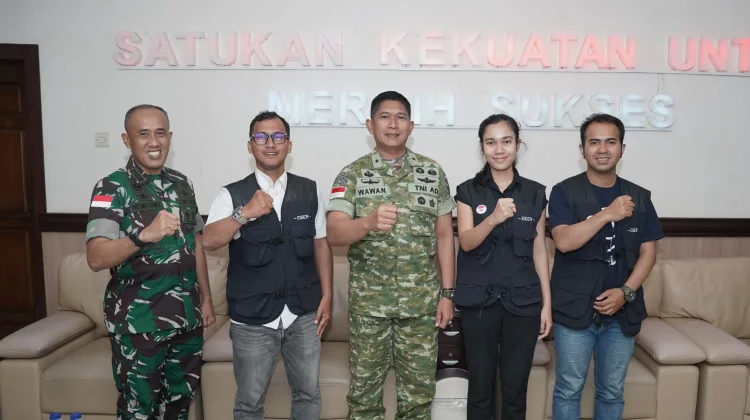 Delegasi PPI Dunia Silaturahmi dengan Kasdam Pattimura