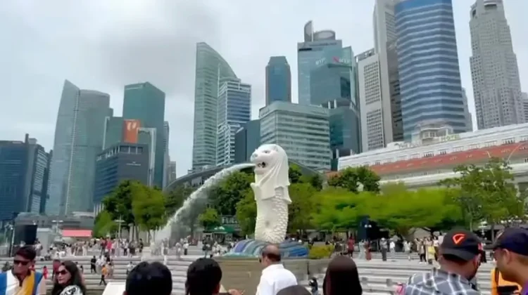 Negara ASEAN dengan Penduduk Paling Panjang Umur