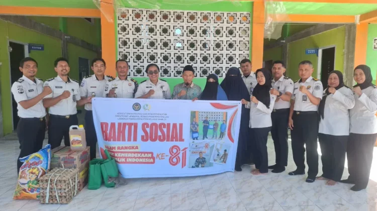 Semarak HUT ke-81 RI, Lapas Namlea Berbagi Sembako di Pesantren Al-Anshor Jikumerasa
