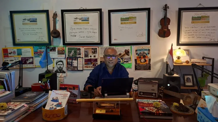 Direktur AMO Jadi Pembicara Program Siaran Internasional "Halo Jakarta Hong Kong"