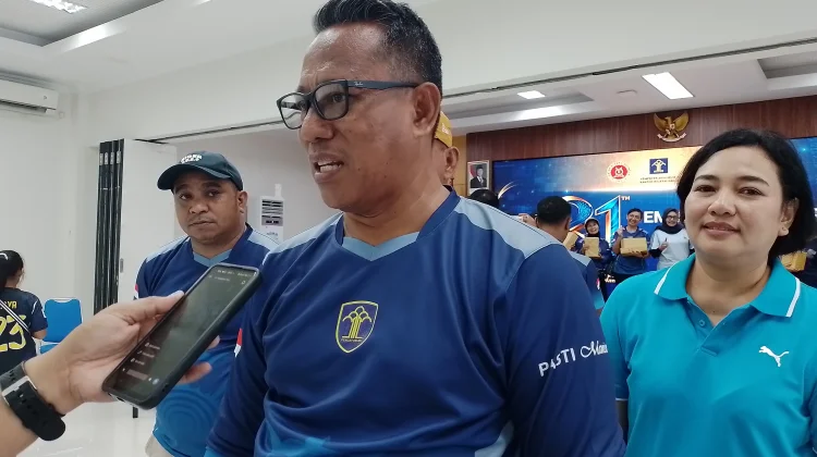 Semarakkan Hari Pengayoman, Kanwil Kemenkum Maluku Jalan Santai & Senam Bersama