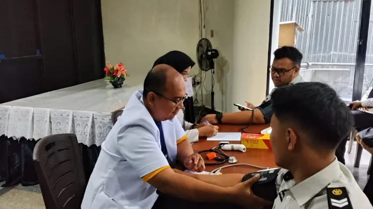 Jajaran Kanwil Ditjenpas Maluku Jalani Tes Kesehatan Gratis