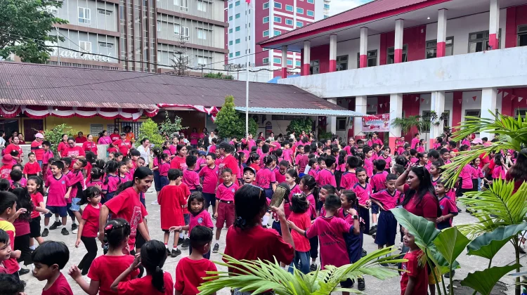 SD Negeri 2 Ambon Semarakkan Hari Kemerdekaan Indonesia dengan Beragam Kegiatan