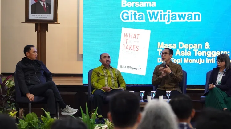 Rektor UM Maluku Jadi Panelis Bersama Mantan Mendag Bahas Masa Depan Asia Tenggara